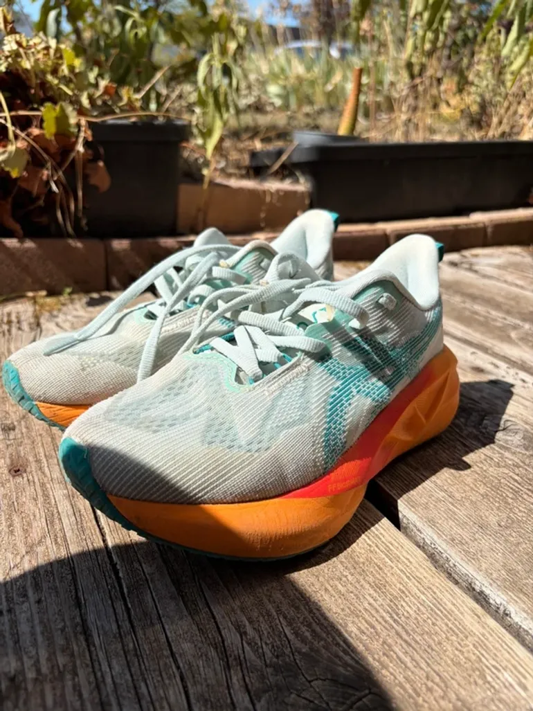 Used Asics Novablast 5 bike — image 2 of 2