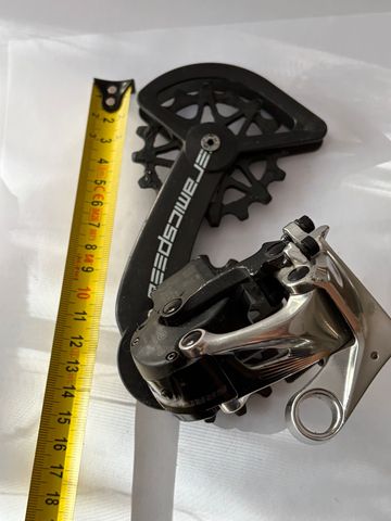 Sram Red eTap AXS Drivetrain & Pedals d'occasion