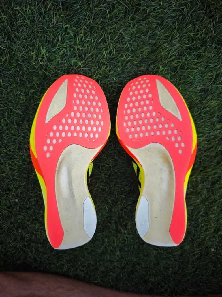 Asics Metaspeed Sky Paris bike d'occasion — image 3 sur 15