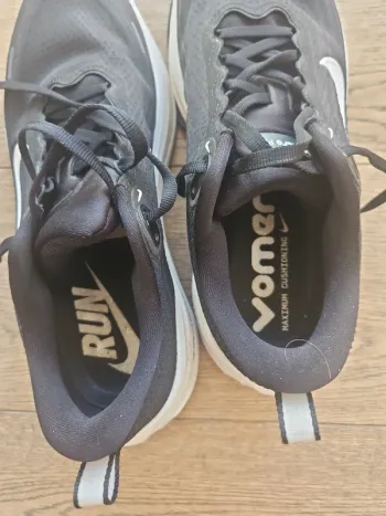 Used Nike Vomero plus bike — image 5 of 9