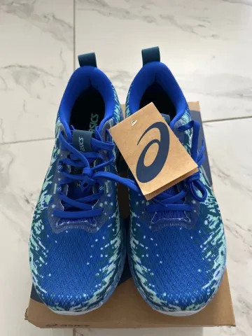 Used Asics Noosa tri 16 Running Shoes