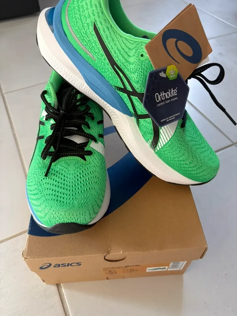 Used Asics Gel Cumulus 24 Ekiden bike — image 2 of 8