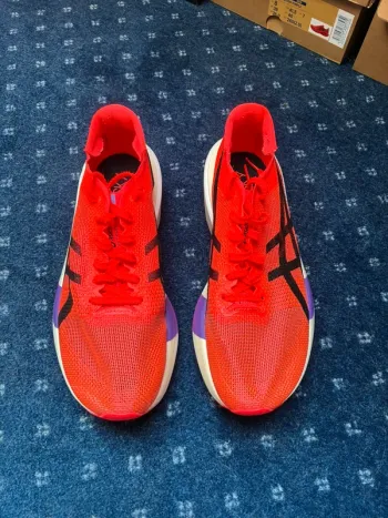 Asics MetaSpeed Sky bike d'occasion — image 3 sur 4