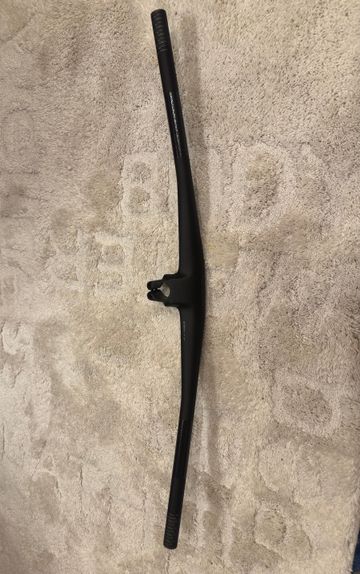 Brugt Syncros Hixon iC SL Rise 2024 bike — billede 2 af 8