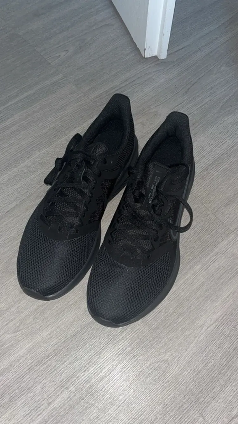 Używany Nike sneakers bike — zdjęcie 1 z 4