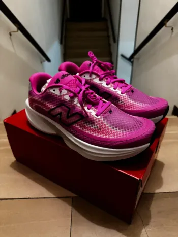 Used New Balance Eclipse V1 bike — image 1 of 6