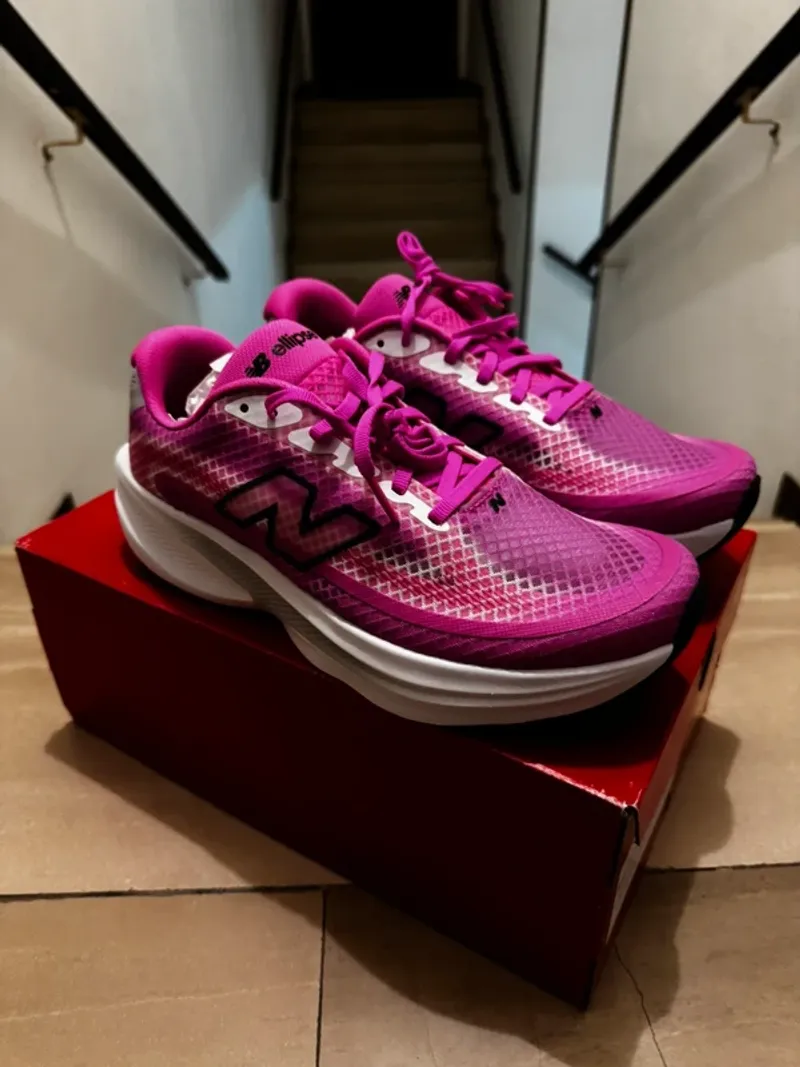 Gebrauchtes New Balance Eclipse V1 Running Shoes