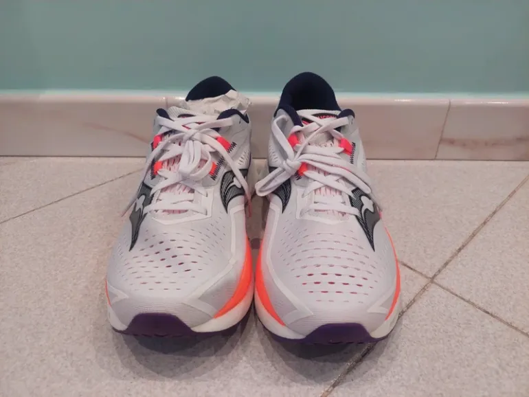 Used Saucony Endorphin Speed 4 bike — image 3 of 5