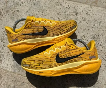 Pegasus 41 Running Shoes d'occasion