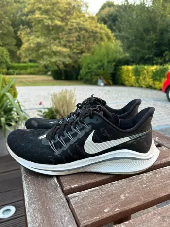 Used Look Nike Zoom Vomero 14 bike — image 3 of 7