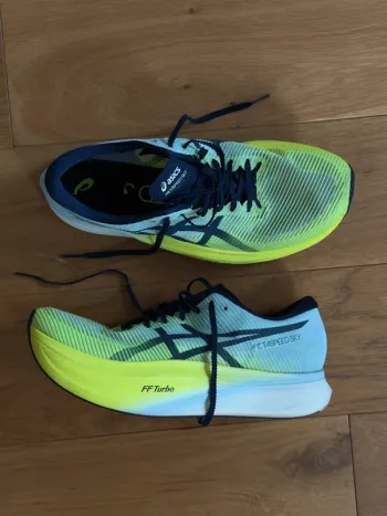 Asics Metaspeed Sky bike d'occasion — image 3 sur 5