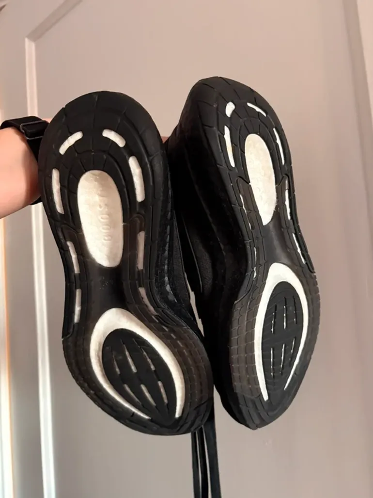 Used Adidas PureBOOST 23 bike — image 3 of 9