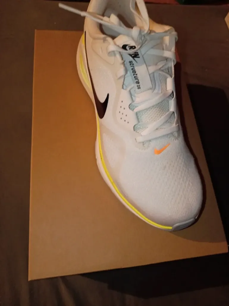 Nike Running Shoes bike d'occasion — image 5 sur 8