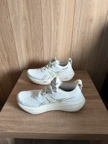 Gebrauchtes Asics Gel Nimbus 26 bike — Bild 2 von 9