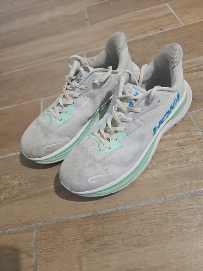 Used Hoka Clifton 10 bike — image 2 of 5