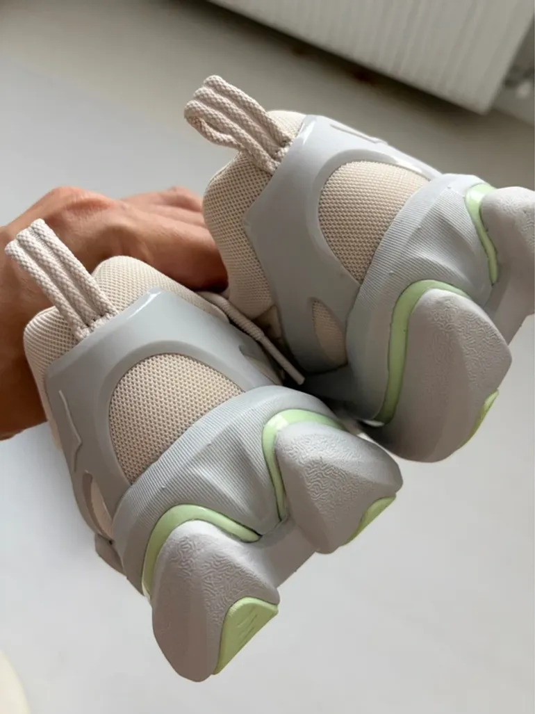 Gebrauchtes Hoka Sneaker bike — Bild 4 von 6