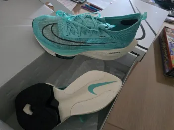 Used Hyper Nike Air Zoom Alphafly bike — image 2 of 3