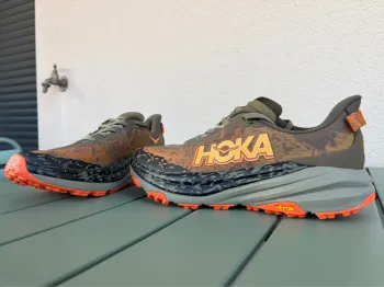 Hoka Speedgoat 6 bike d'occasion — image 2 sur 11