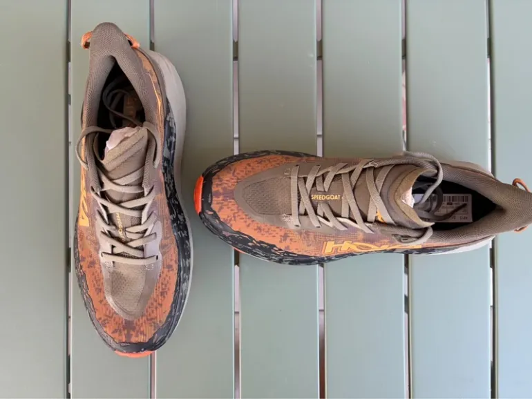 Hoka Speedgoat 6 bike d'occasion — image 3 sur 11