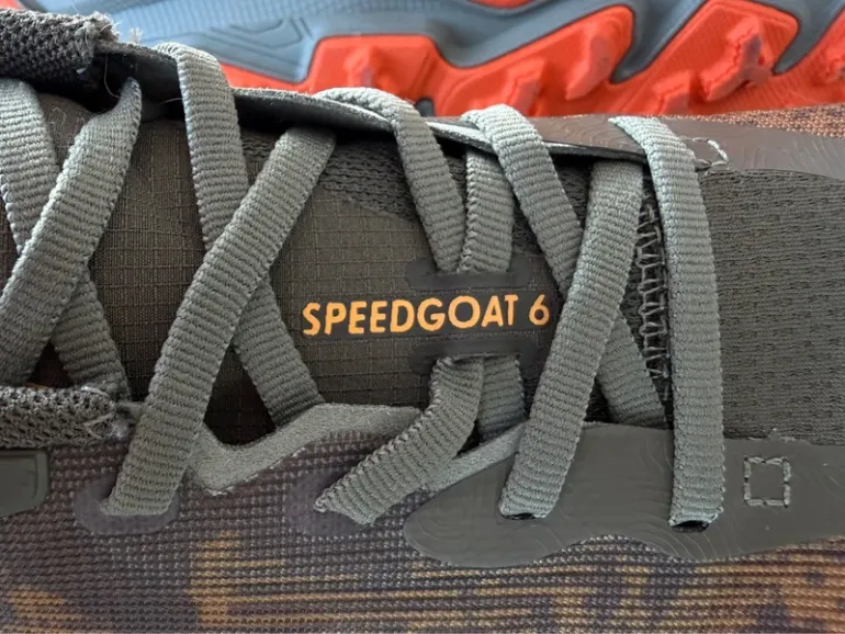 Hoka Speedgoat 6 bike d'occasion — image 6 sur 11
