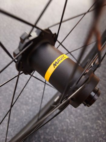 Tweedehands Mavic Deemax 29" bike — afbeelding 6 van 8