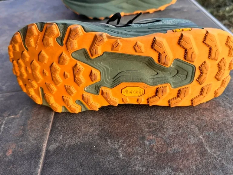 Used New Balance Fresh Foam x Hierro v9 bike — image 4 of 6