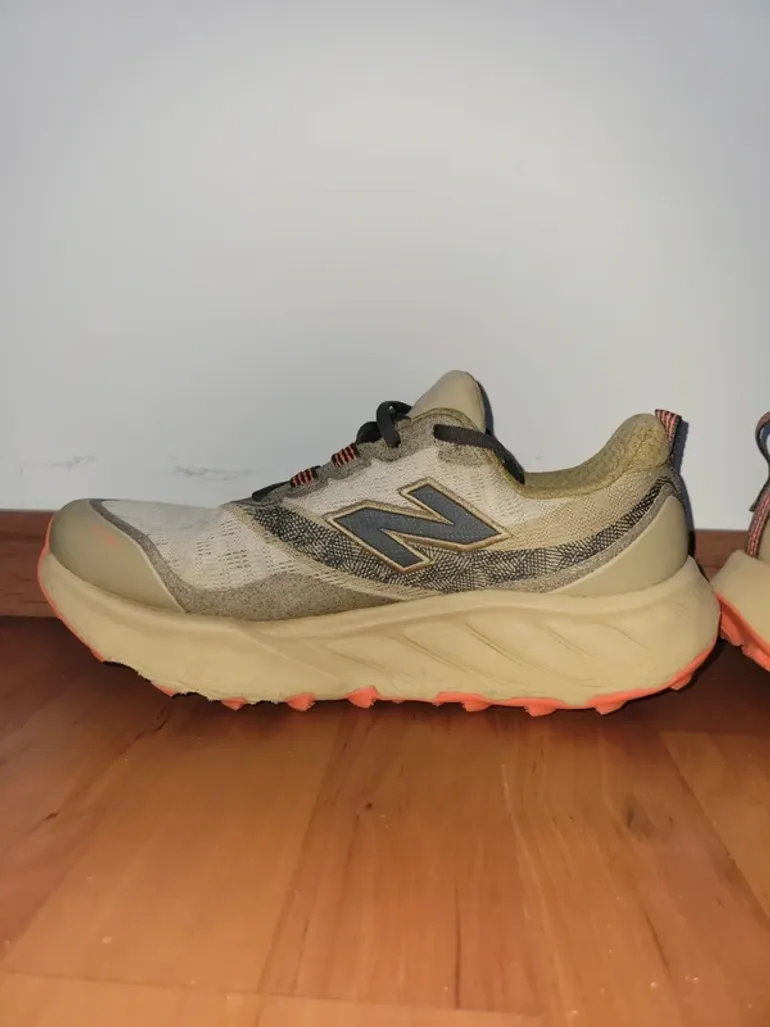 New Balance Hierro Trail bike usato — immagine 9 di 15