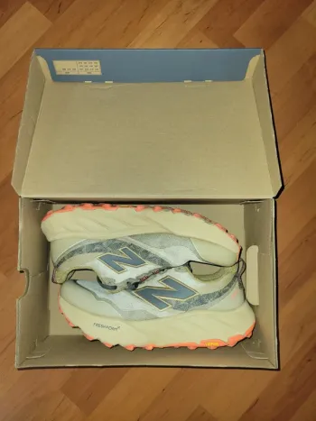 New Balance Hierro Trail bike usato — immagine 11 di 15