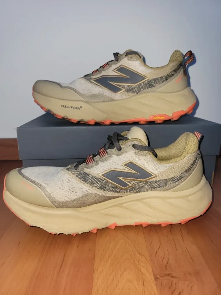 New Balance Hierro Trail bike usato — immagine 2 di 15