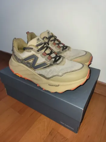 New Balance Hierro Trail bike usato — immagine 3 di 15