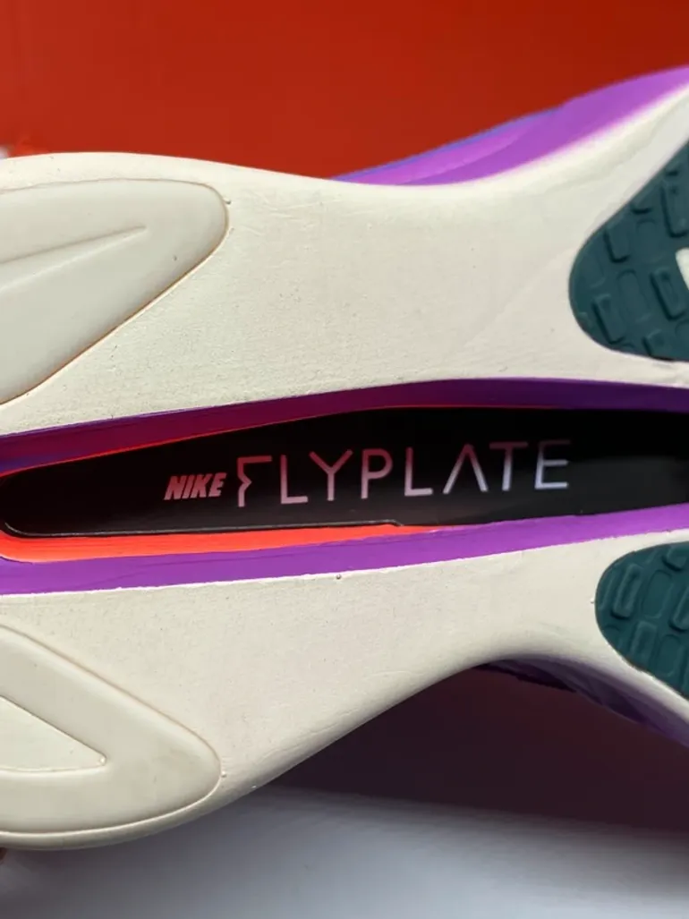 Used Nike Air Zoom Alphafly Next% 3 bike — image 13 of 15