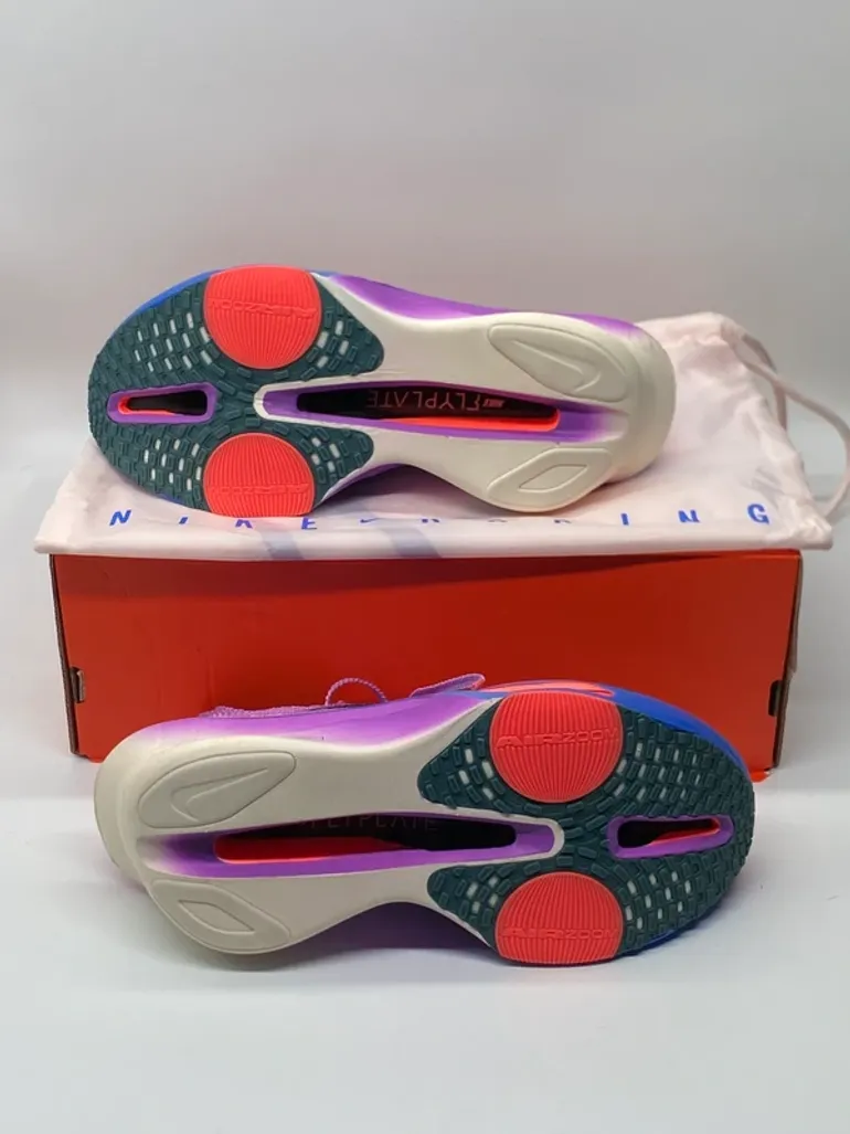 Used Nike Air Zoom Alphafly Next% 3 bike — image 7 of 15