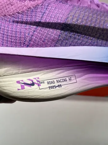 Used Nike Air Zoom Alphafly Next% 3 bike — image 9 of 15