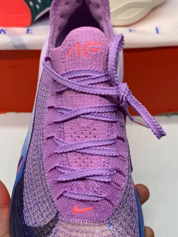 Used Nike Air Zoom Alphafly Next% 3 bike — image 11 of 15
