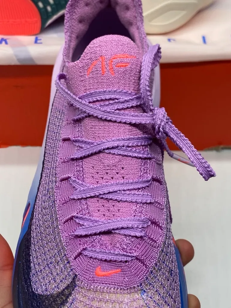 Used Nike Air Zoom Alphafly Next% 3 bike — image 11 of 15
