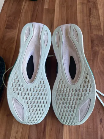 Used Asics Magic Speed 4 bike — image 6 of 8