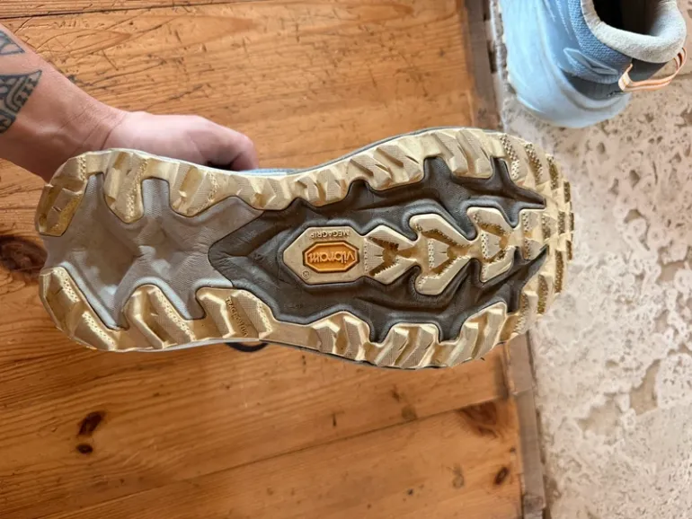 Hoka Mafate 5 bike d'occasion — image 4 sur 4