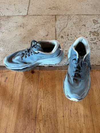 Hoka Mafate 5 bike d'occasion — image 2 sur 4