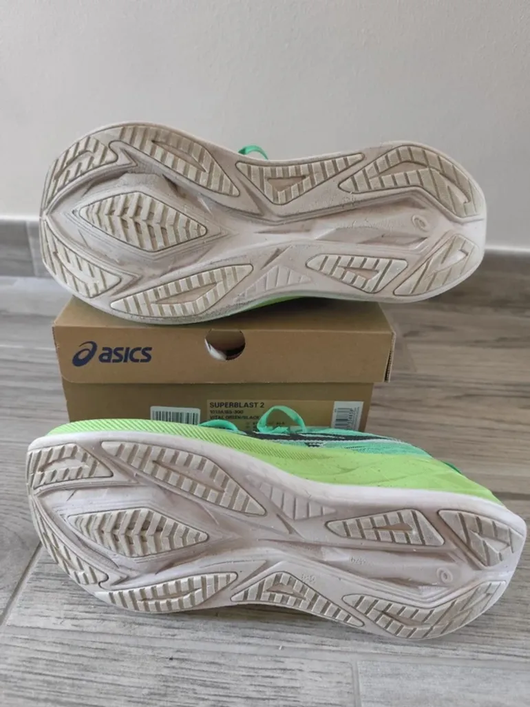 Used Asics Superblast 2 bike — image 4 of 6