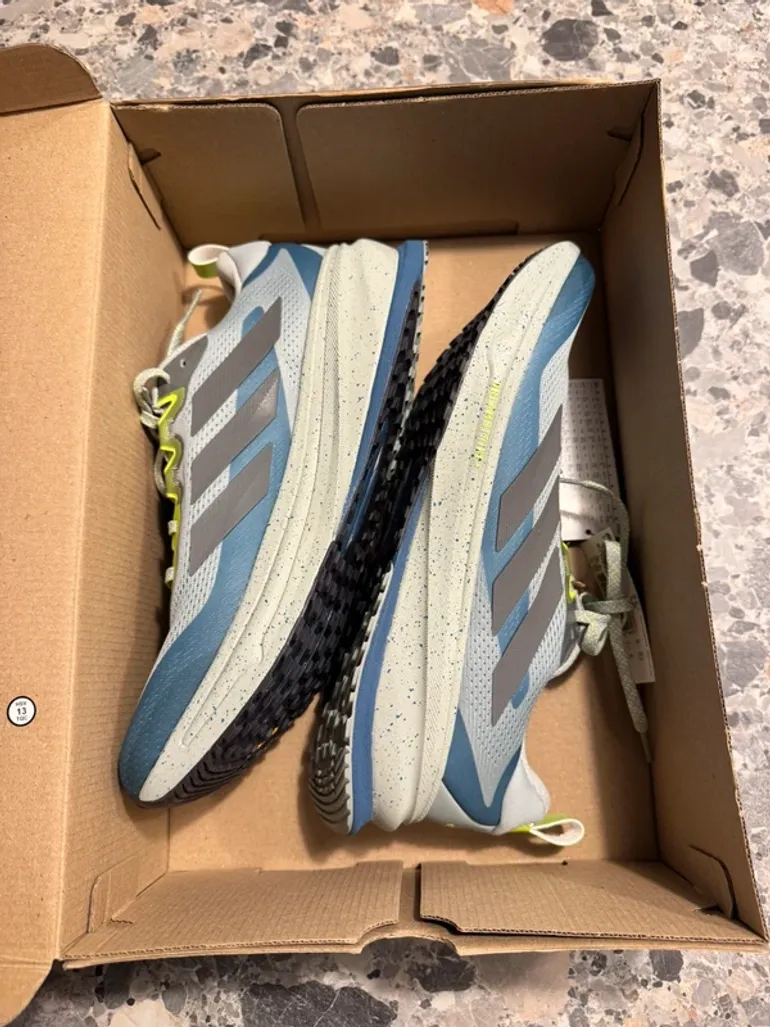 Adidas Running Shoes bike d'occasion — image 4 sur 5