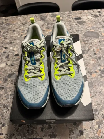 Adidas Running Shoes bike d'occasion — image 2 sur 5