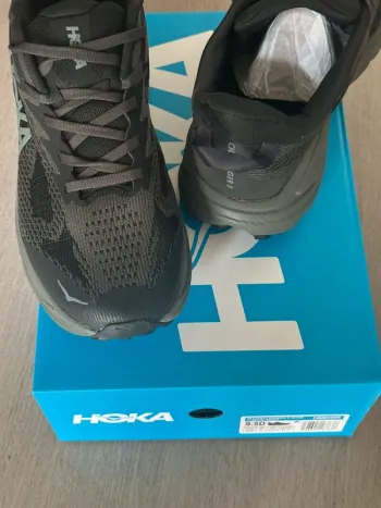 Used Hoka Challenger 8 Wide bike — image 4 of 7