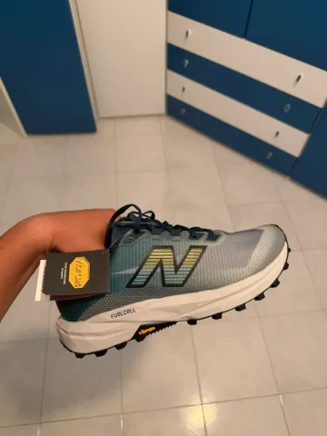 Použité New Balance FuelCell Rebel Trail Running Shoes