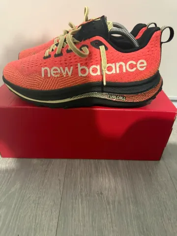 Brugt New Balance FuelCell Supercomp bike — billede 1 af 5