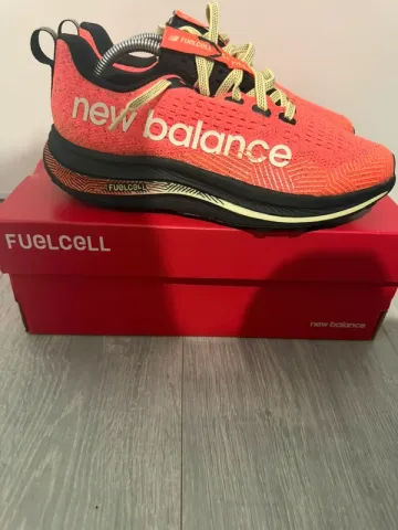 Brugt New Balance FuelCell Supercomp bike — billede 5 af 5