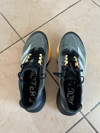 Used Adidas adizero Boston 12 bike — image 5 of 10