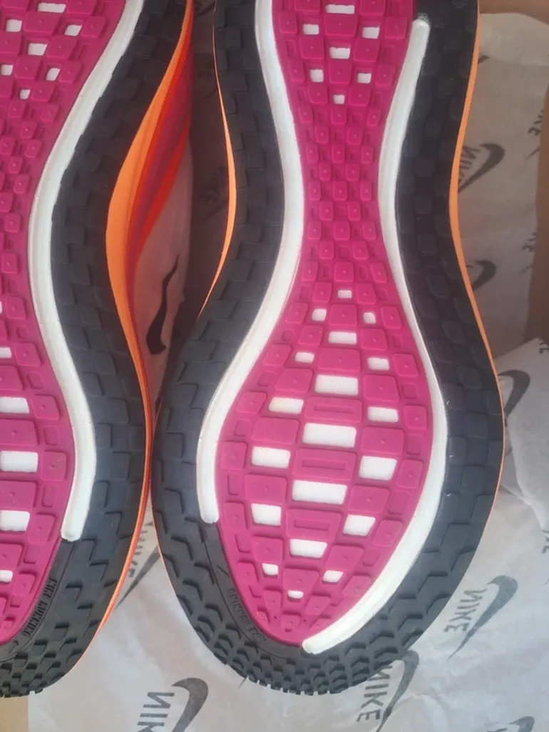Used Nike Vomero Plus Run bike — image 10 of 10