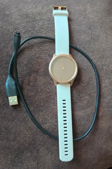 Gebrauchtes Garmin vívomove Style Electronics