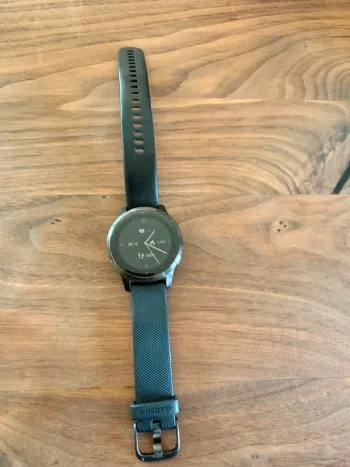 Used Garmin Vivoactive 4S bike — image 3 of 7