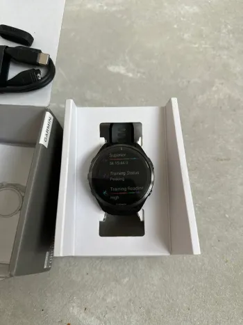 Gebrauchtes Garmin Forerunner 965 bike — Bild 4 von 8